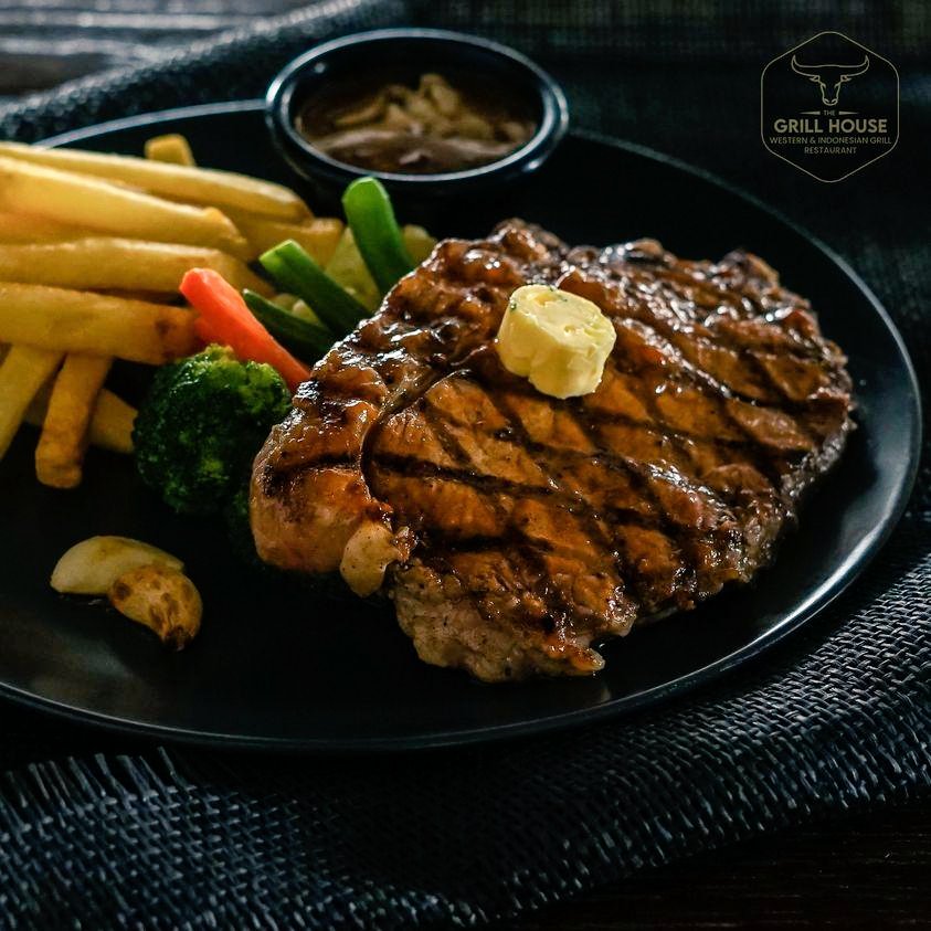 antoresi's tweet photo. #sirloinsteak #steak #grillhousesentulcity #fotomakanan #fotomakananbogor  #foodphotography #foodphoto https://t.co/f4GH6s8bqA