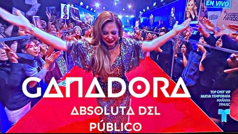 jennyortega57's tweet photo. @LaJefaTLMD @madison_sarra @SANDARTI @Jimenagallegotv https://t.co/00qA09UaDo
