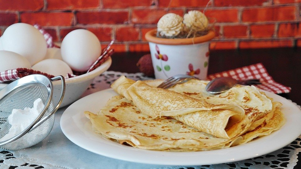 fwvrecipes's tweet photo. Sometimes all you need is a classic, fluffy pancake breakfast. I wish I had a stack of them right now! #FoodWishing #PancakeCravings https://t.co/xgBXqI98yZ