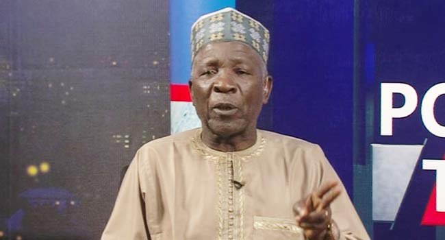 simon_ekpa's tweet photo. Thank you @galadima_alhaji for the acknowledgment. Please,  i appeal to you to talk to your kinsmen to release our leader MNK. Join your thunderous voice to demand for his release and demand for referendum as that will favour your caliphate as well and bring lasting peace to the region. We are going to be good neighbours and respect each other’s borders. Your kinsmen are pushing us to the wall and it may not end well. You can’t be releasing Boko Haram members and continue to detain an innocent man even when your court has discharged him.