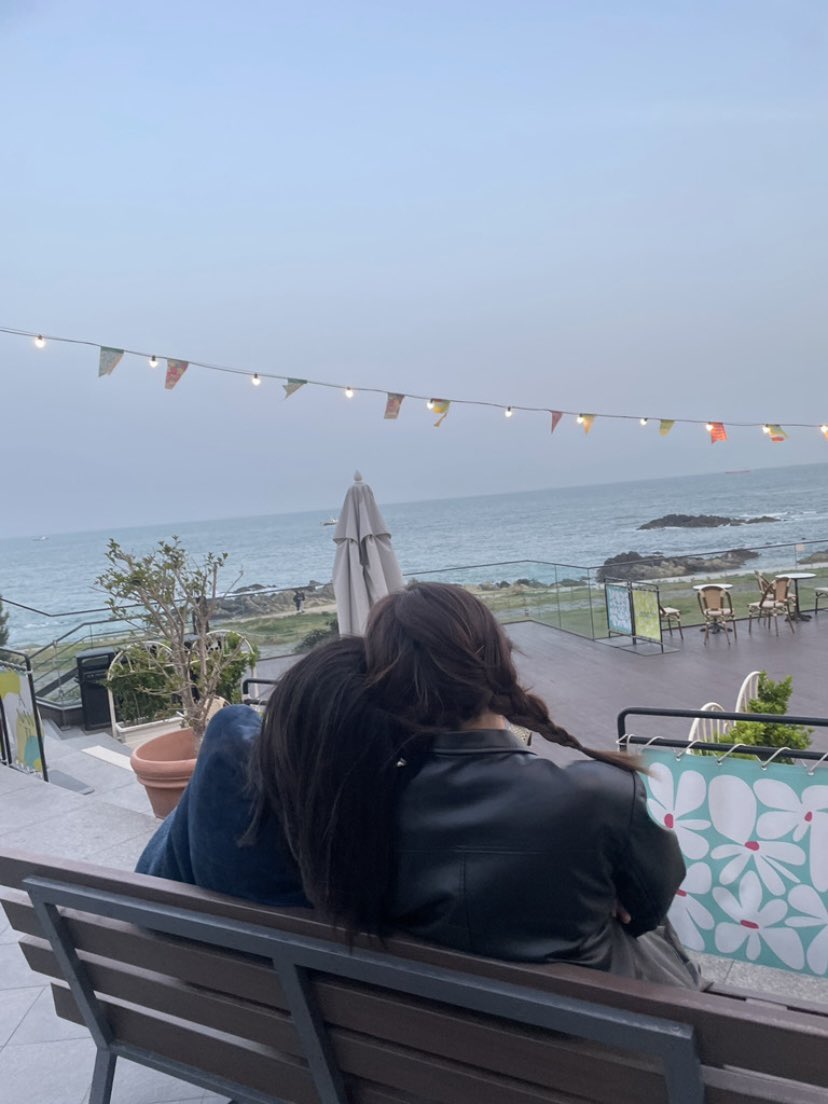 kimliplibrary's tweet photo. 230425 💌 (1/2)

💙♥️

#KIMLIP #김립 https://t.co/lC6k1xVVWx