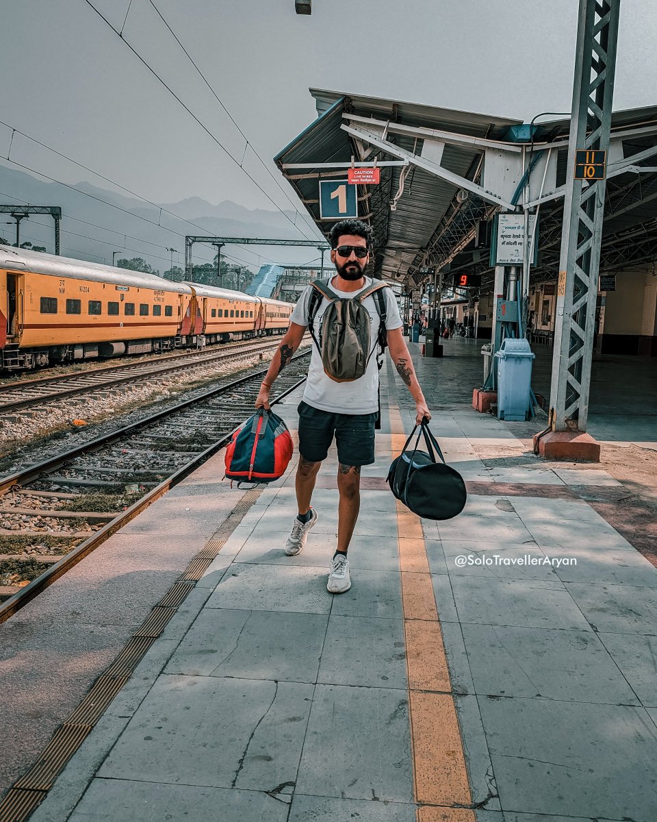 AryanBikaneri's tweet image. "Escape to the Serene Landscapes of Rishikesh: A Backpacker's Paradise of Adventure and Tranquility"

 #WanderlustJunkie #BackpackerLife #BudgetTravel #Wanderlust #TravelAdventures #OffTheBeatenPath #BackpackingJourney #AdventureAwaits #TravelMoreWorryLess #travelwitharyan