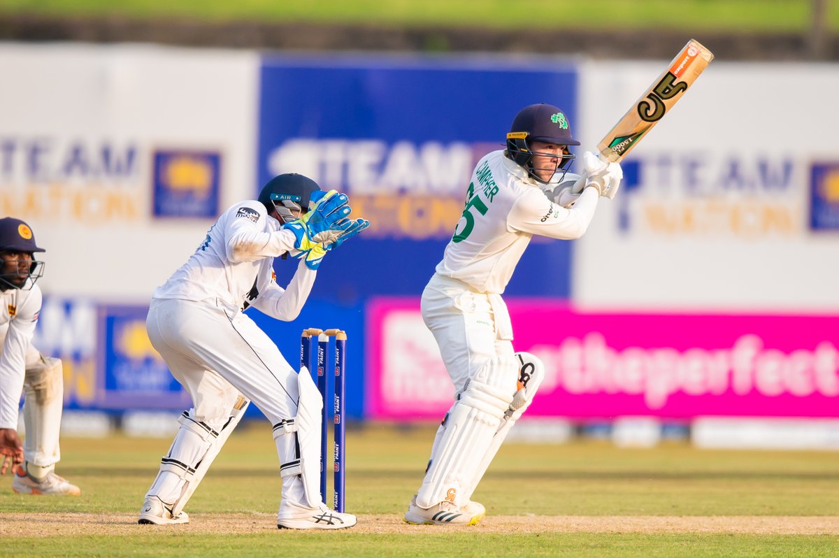cricketireland's tweet photo. LUNCH ⏱

What a session! We go into the break on 399-6, Curtis Campher unbeaten on 60.

WATCH: https://t.co/uMsnHMi5xS
SCORE: https://t.co/epQHAclj0P

#BackingGreen ☘🏏 #SRIvIRE https://t.co/q2SxU40m0l