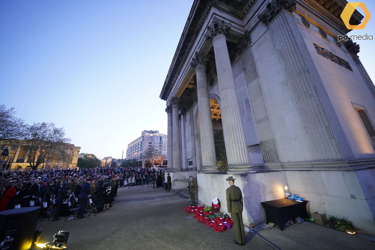 'They shall grow not old, as we that are left grow old; Age shall not weary them, nor the years condemn. We will remember them'
#lestweforget2023 #AnzacDay2023