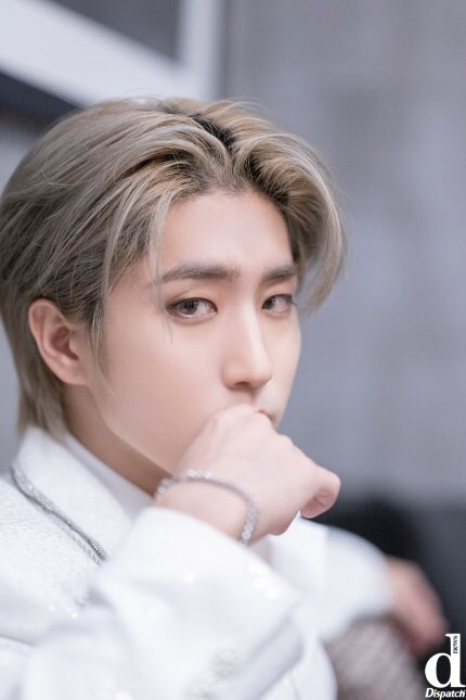 HANZ0NE's tweet photo. #한 ☆ https://t.co/MDH84BmppR