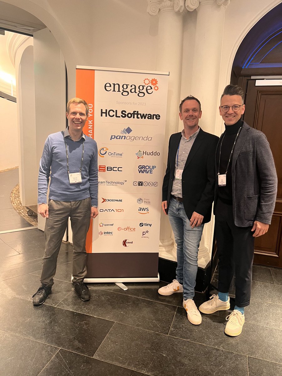 teamWorkr tweet media