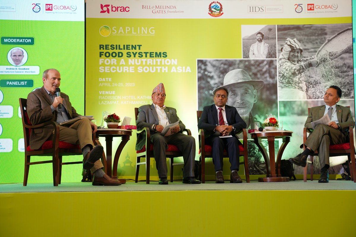SAPLING_SA's tweet photo. ‘What regulatory mechanisms are needed to promote cross-border private sector investments?’
Observe our panel of experts brainstorm ways to 
enhance private-sector support in building resilient food systems.

#KathmanduDialogue https://t.co/gZ0gSzrMjX
