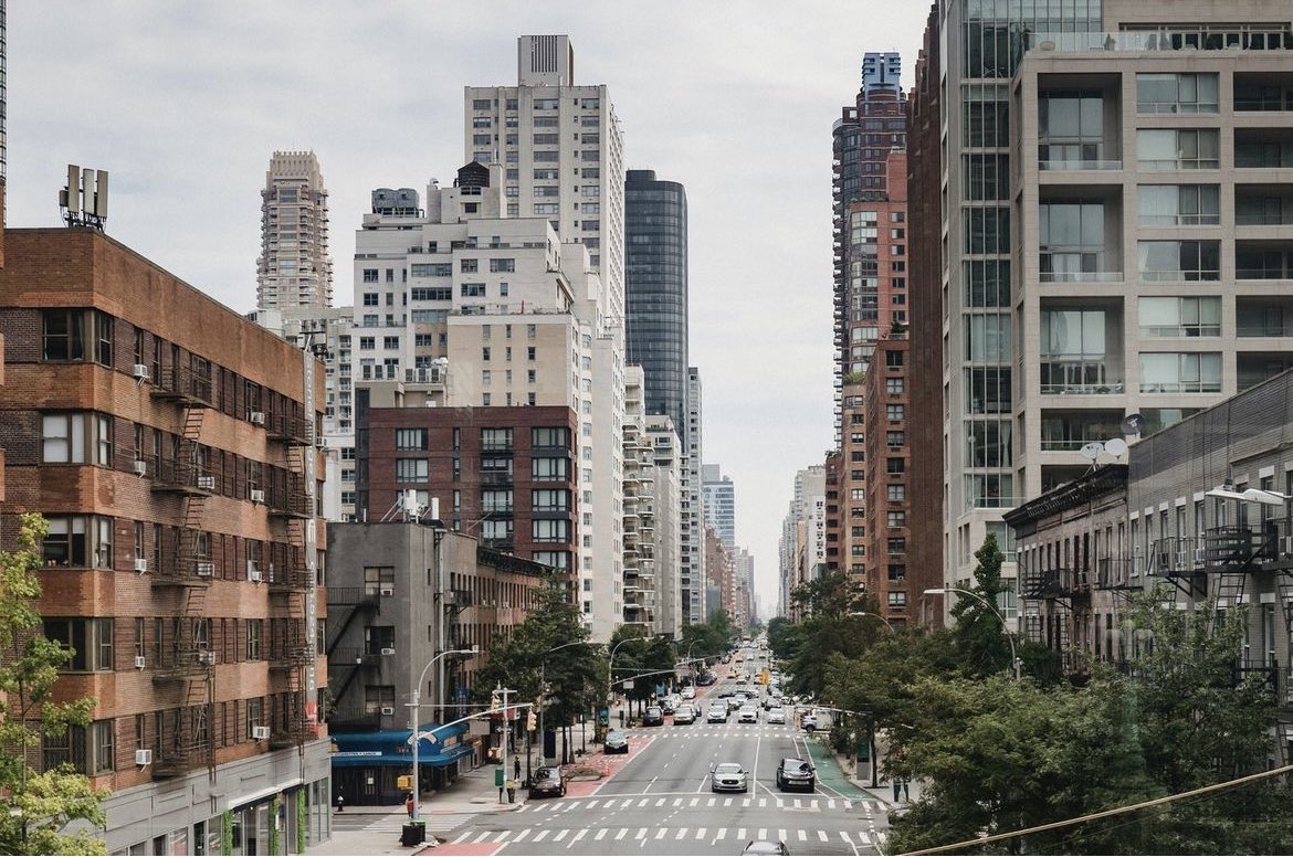 FitzpatrickNYC's tweet photo. Our goal is to provide our customers with memorable experiences, by combining the warmth of an Irish welcome with the meticulous attention to detail that comes with the individually tailored personal service of a boutique hotel.⁠

#stayfitz #fitzpatrickhotels #nyc #newyorkcity https://t.co/3vxxjIb7yY