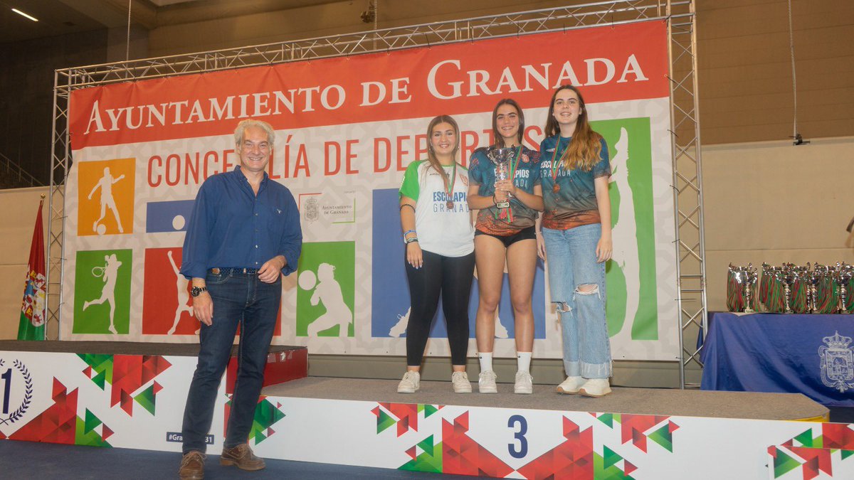 El Palacio se quedó pequeño para albergar la clausura de los Juegos Deportivos Municipales de la <a href="/ConcejaliaDXTgr/">Concejalía Deportes Granada</a> 

Enhorabuena a ganadores y participantes por esta temporada tan fantástica!!!

#DeporteBase
