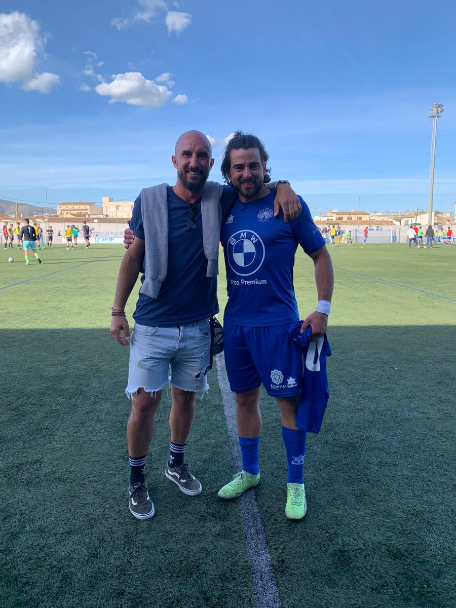 Toni Oliver tweet media