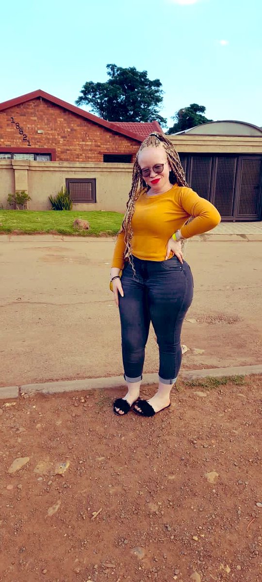 MadiaLally's tweet photo. #uMjoloWithAzola
Age 32 
📍 JHB 
2 kids https://t.co/o2Lfh2nkUc