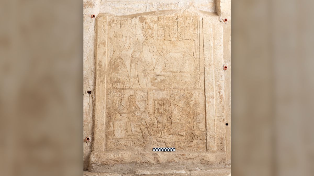 ⭕️ 3,300-year-old ancient Egyptian tombs and chapel with 'amazing' decorations unearthed at Saqqara Newfound tombs from ancient Egypt at Saqqara include the burials of a temple overseer, royal treasury artist and an unknown individual. ℹ️ livescience.com/archaeology/an…