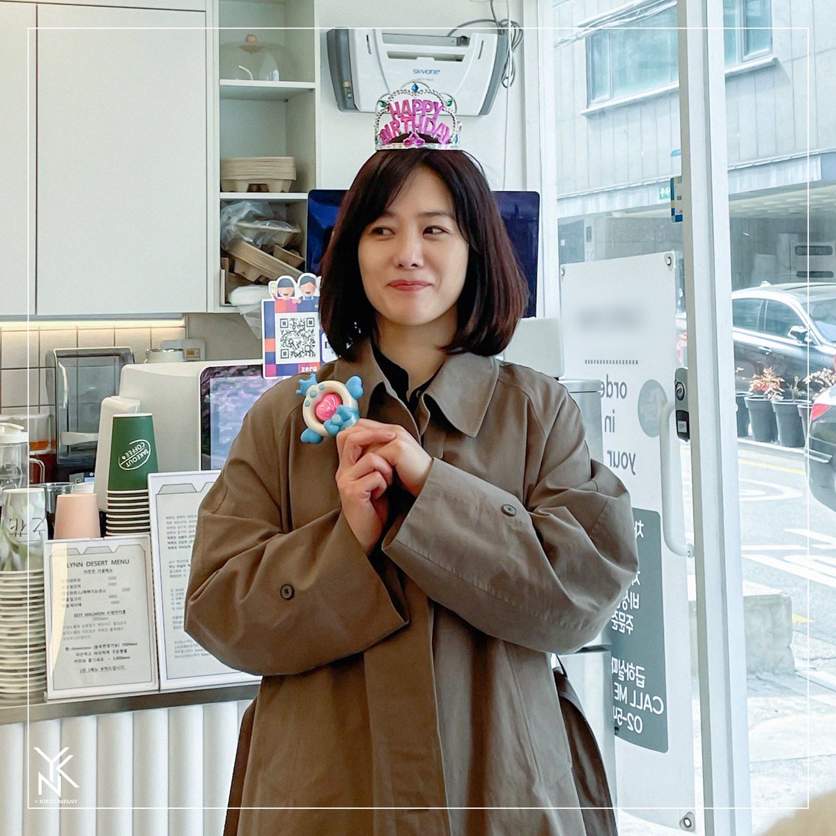 또 하나의 소중한 추억이 된 현주 배우의 첫 생일 카페 방문기!
비하인드를 기다리며.. 프리뷰 투척👀❤️

#김현주 #KimHyunJoo