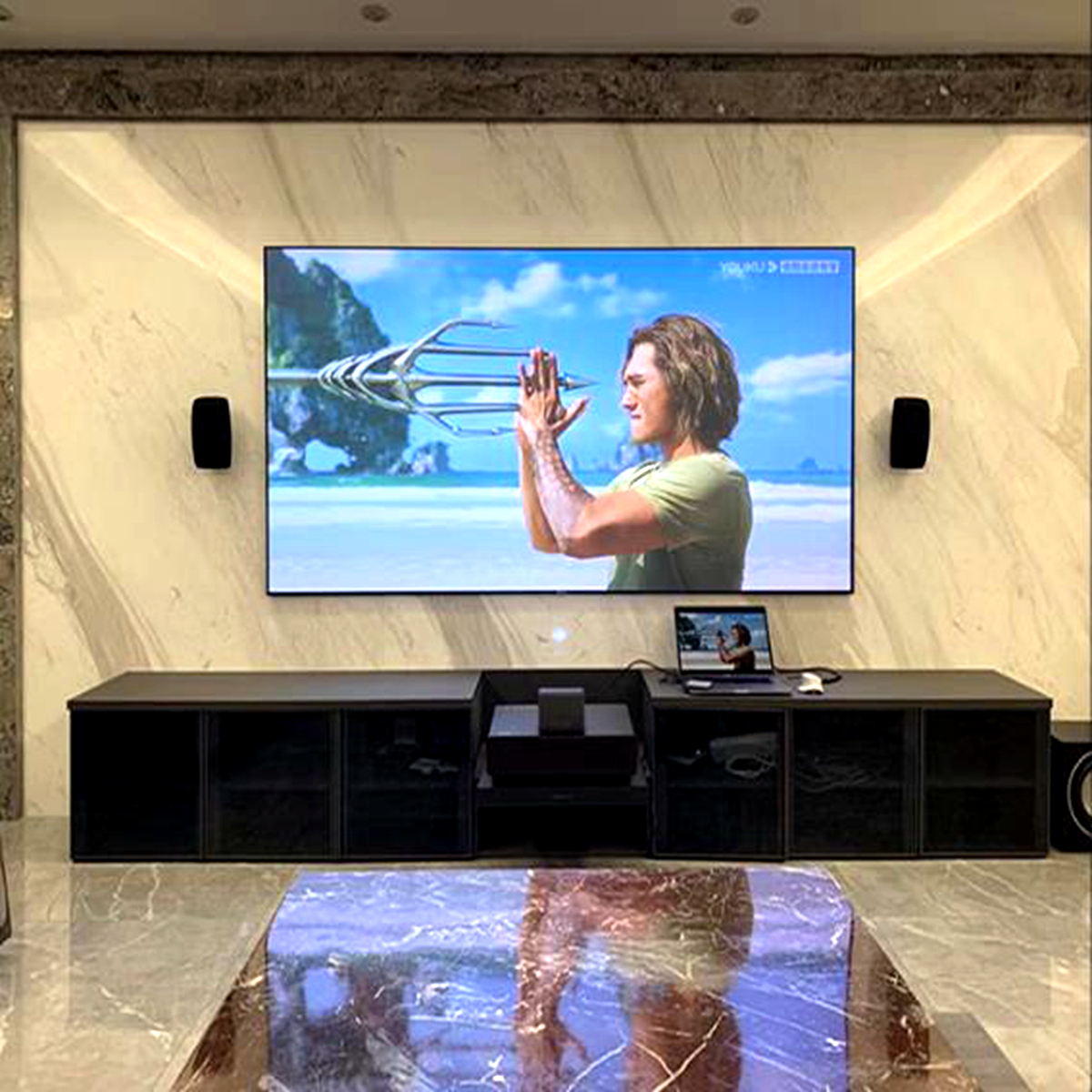 Fscreen1999's tweet photo. Fscreen Fresnel ALR Projection Screen-
1.3 Gain, Top and side light rejection โฅ85% ,150X contrast higher than matte white screen even under bright ambient light.
Building your living room home theater.
Contact: Stella@fscreen.com
#Fscreen #projectionscreen #ALRscreen https://t.co/OeseGEWp5k