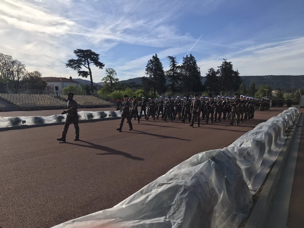 CDC_1RE's tweet image. Début des répétitions #1Re #Camerone