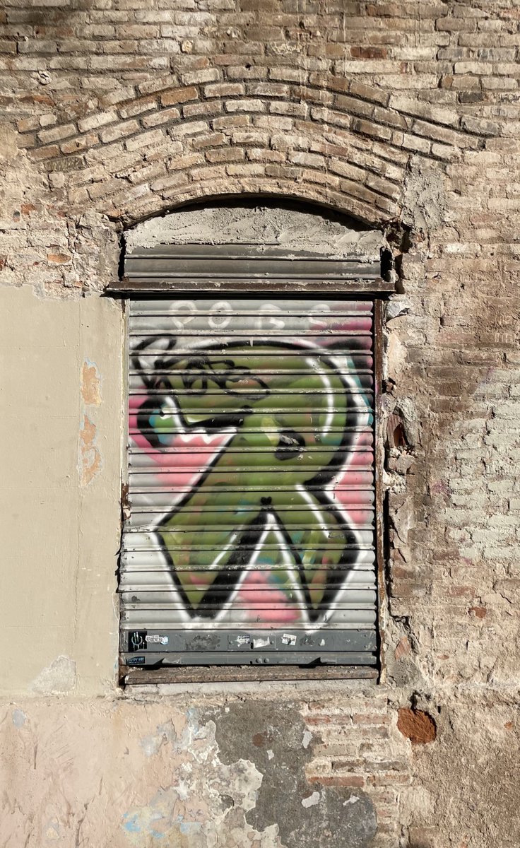 jm_buru's tweet image. Lliçons constructives que et trobes passejant per l’Eixample:

🔸Arcs de descàrrega

#Arquitectura #Architecture #Eixample #Barcelona