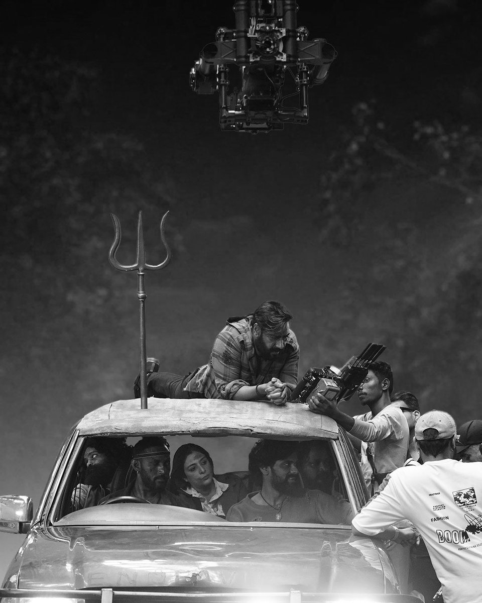 ajaydevgn's tweet photo. Double role 🎭🎥 https://t.co/UT7BTFMcV0