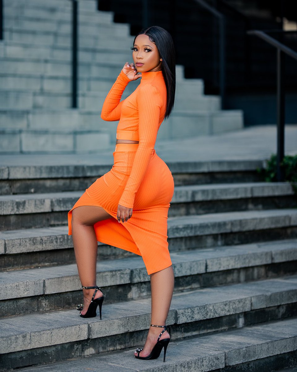 wadinepe's tweet photo. Photographer : @wadinepe 
Muse : @theebuhle_ 
Location: Rosebank 
Assistant: @Luddy_Mabotha https://t.co/LoqfwAMXe4