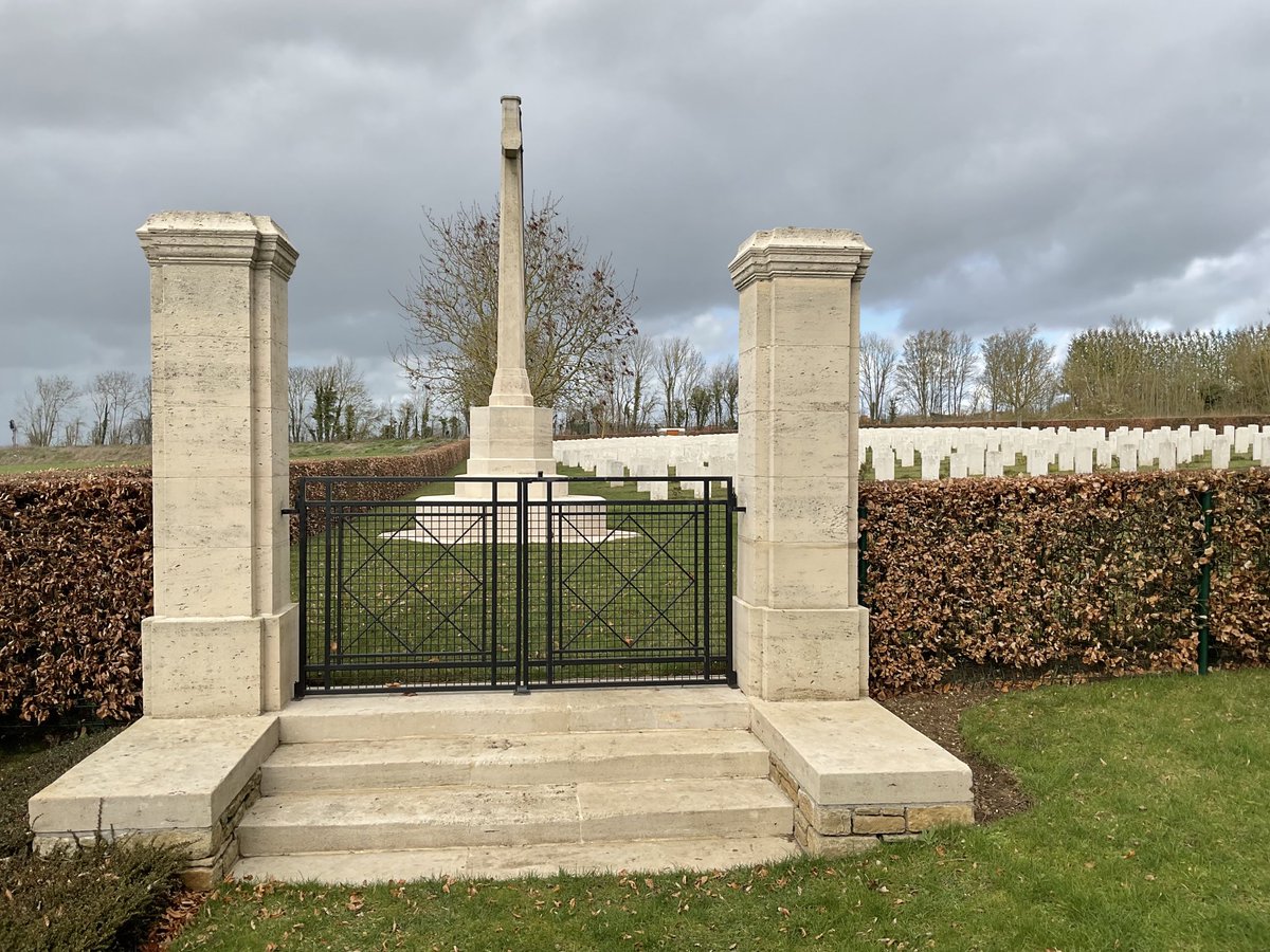 The empty grave of an Australian soldier who is now at rest in his own country. In ⁦@CWGC⁩ Adelaide Cemetery a couple of weeks ago. 
#AnzacDay2023