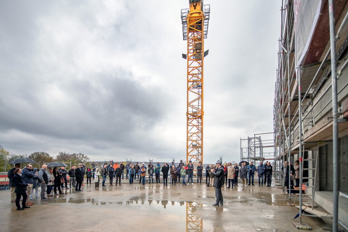 Despite inclement weather, April 20th was a day of celebration. The new building is moving forward by leaps and bounds and with the completion of the roof it was time for the traditional topping out ceremony (Richtfest). #richtfest #buildingthefuture #thefutureofeducation