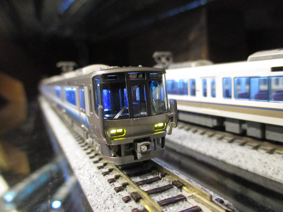 KATO 223系2500番台+221系 8両セット KATO京都駅店 on X: 