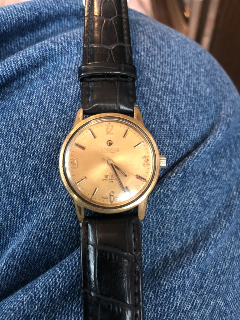 TesfayeTeffera's tweet photo. At Lantika antiques All vintage and antique watches are waiting for customers https://t.co/Gp3KXEWQYv
