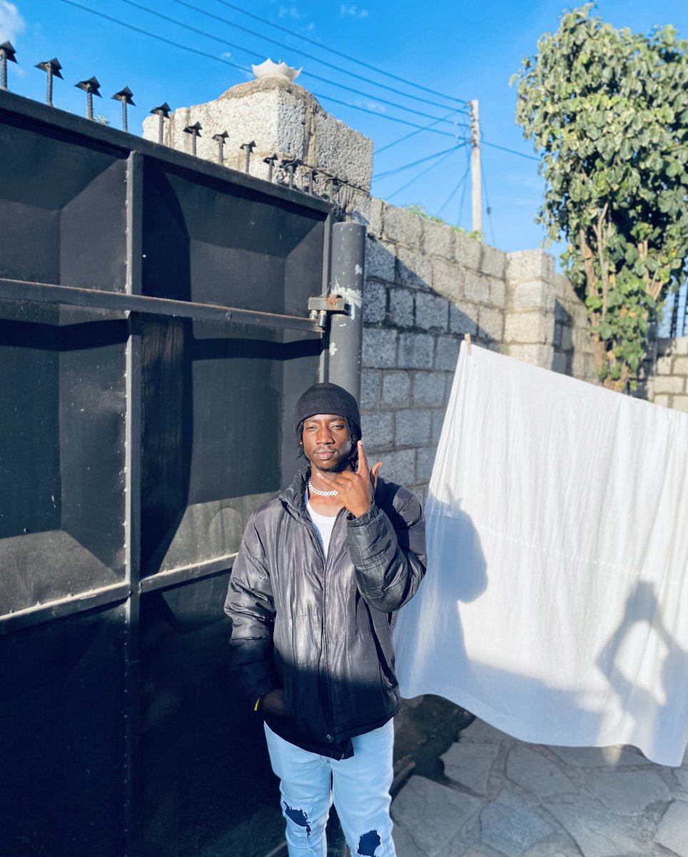 JaidPeter's tweet photo. New era tap in https://t.co/95vJzVjNNB