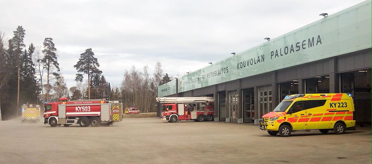 kymenpelastus's tweet photo. Pelastajasta on moneksi - mutta onko monesta pelastajaksi? 👨‍🚒
Elämässä mukana - PELASTAJAT TE-live 11.5. kello 14. Pelastusjohtaja Juhani Carlson kertoo alan työmahdollisuuksista ja pääset seuraamaan pelastaja Toni Kettusen työtä. Linkki: https://t.co/2FJ9EGWGqF https://t.co/Ci6xmVnJ9N