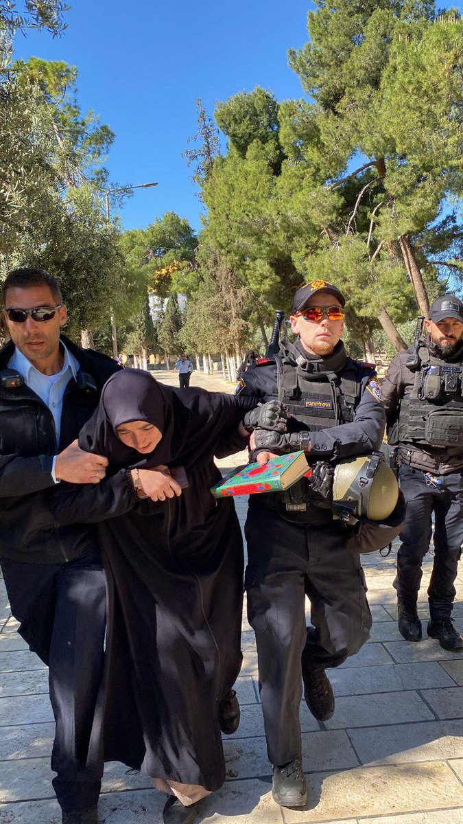 OnlinePalEng's tweet photo. BREAKING: Israeli occupation troops arrest a female Turkish worshiper at the Al-Aqsa Mosque compound in occupied Jerusalem. https://t.co/7LTcfDlZlv