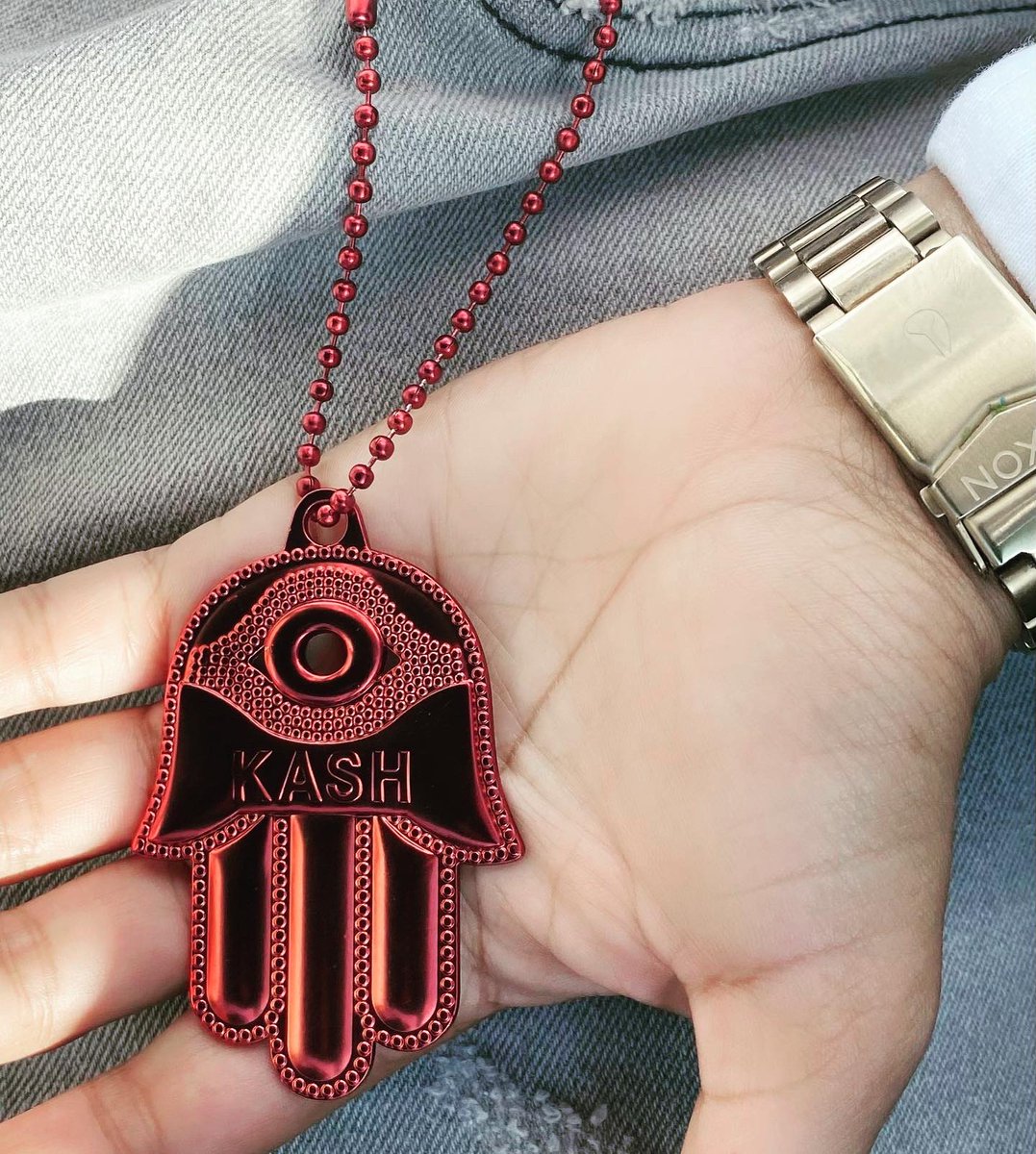 BlaqueCaponeART's tweet photo. 🪬 KASH denim pocket and trim design 👁️✨ https://t.co/zMMvVGEnzp