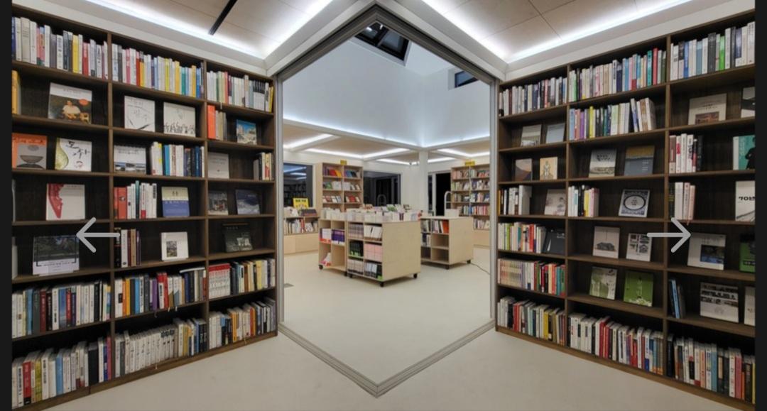 [평산책방 홈페이지 열렸습니다]💐💐🎉🎉💙
북클럽 가입 안내도 있습니다
많이 가보시길~😊
psbooks.kr