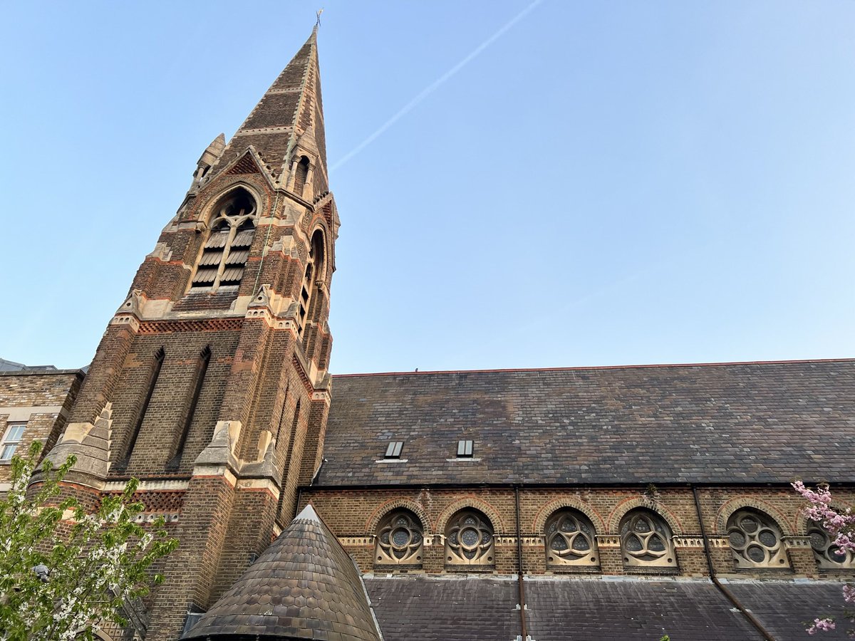 Hello! We’re back on Twitter! Follow us for the latest updates from St Andrew’s.