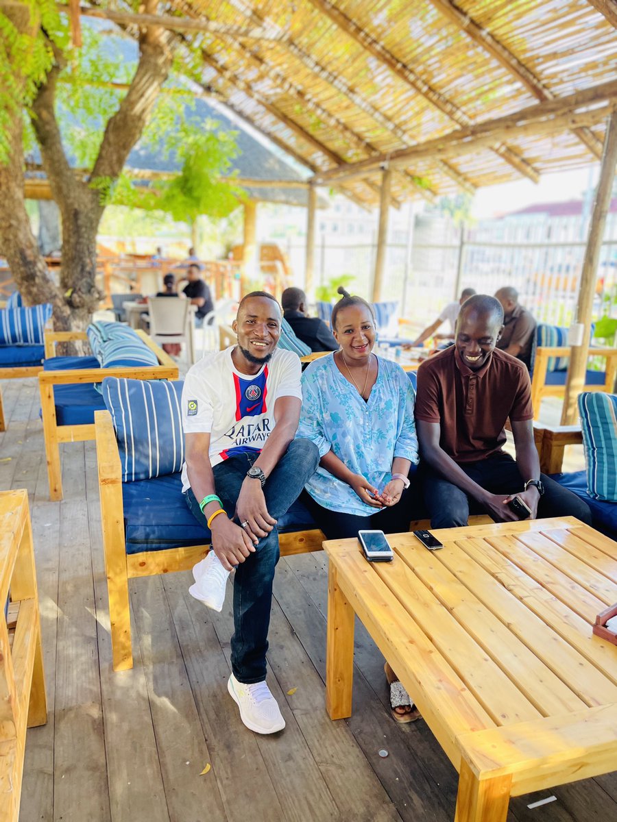 OfficialRegnald's tweet photo. Kila anayepambana kwa Nguvu zake mwenyewe bila Support ya wazazi au Ndugu Kiuchumi Mwenyezi Mungu ampe Haja ya moyo wake na amzidishie Nguvu ya kupambana na kutokata Tamaa amuondolee vikwazi vya kila namna Amen!
#SisindowaletunaosaidiwanaMungu @Joy_Mbura https://t.co/y66JGEqIWs