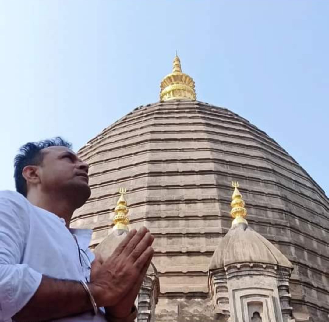 DebojitSinger's tweet photo. Maa Kamakhya Devi 🙏 #kamakhya # #mandir @bestfriends https://t.co/vduMUp4JSt