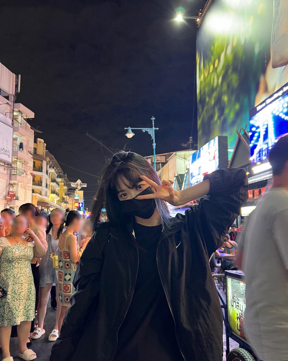 eunchwea's tweet photo. in Bangkok 🎡 https://t.co/0sYl34Rgtu