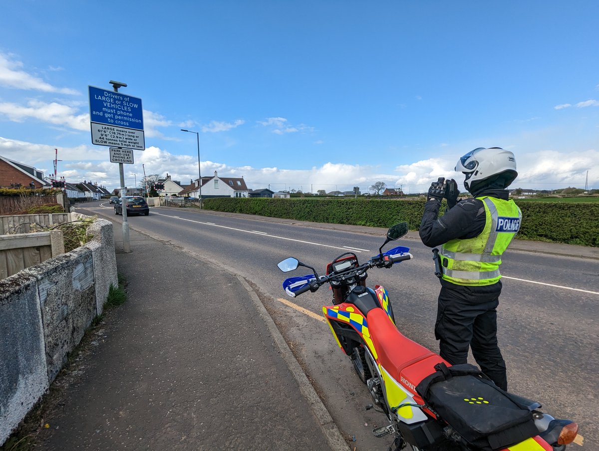 PSOSEAyrshire's tweet photo. Officers from our Locality Policing team have held recent speed checks in the Gatehead area in response to concerns from the community.
#WeAsked
#YouSaid
#WeDid https://t.co/Dr9ObJUmce