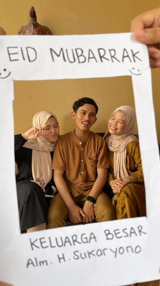 ilhmsky's tweet photo. Beda nya dulu sama sekarang apaan sihh, emang ada yg beda yaa? https://t.co/IQRUp60ROf