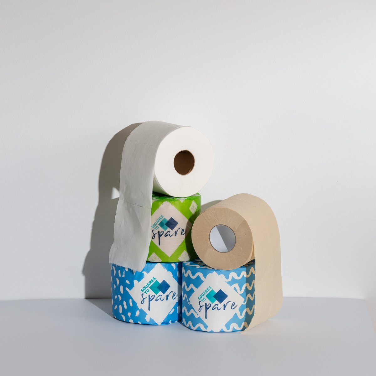 SquaresToSpare's tweet photo. 🌿🧻 Say goodbye to bleached white toilet paper &amp; hello to Squares to Spare! 💚🌍

Our commitment to sustainability &amp; eco-friendly practices sets us apart from other brands. Try our 100% bamboo or 100% recycled toilet paper &amp; make a difference for the planet, one roll at a time! https://t.co/5WwfuF8PbX