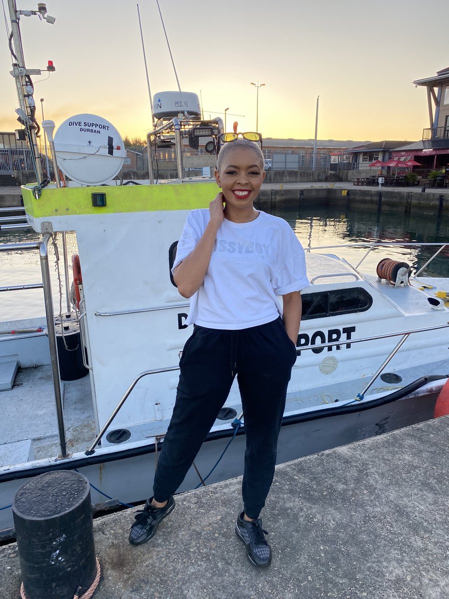 lintle_dee's tweet photo. We handle business, look good, and have fun while at it 😊

Super grateful I said yes when that entrepreneurial bug bit me. 

#dairyofaceo #workandplay #mining #lintonconsultancy https://t.co/yYN65JEbGy