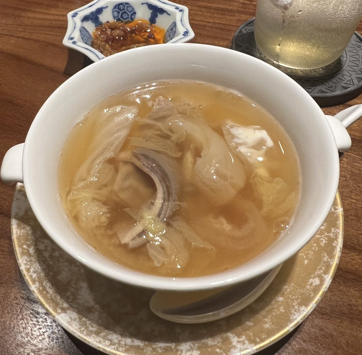 HKforJapan's tweet photo. 【日本編】ここ香港じゃないよー！　久しぶりに本場の美味しい香港料理を堪能ができました。トミーシェフの料理です！　美味しかった！

鴻鿋
内幸町、東京 https://t.co/nkHeIPyfAy