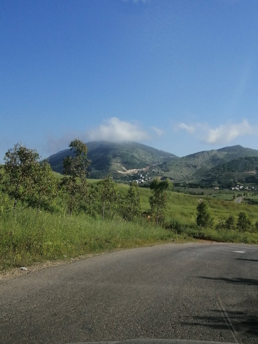 yalazizyareyi2's tweet photo. #mount_fuji (lebanese version) 😂😍
#bonjour #الجرمق https://t.co/FxWPbaT9yw