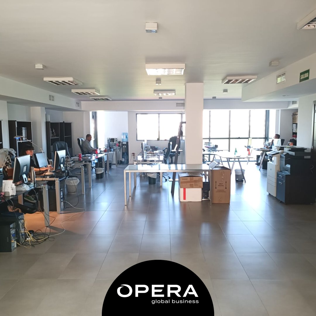 OperaGlobal's tweet photo. Comienza una nueva etapa en Ópera Global Business...

Hace unas semanas compartíamos el cambio de oficina, después de 15 años. Hoy os mostramos el resultado de cómo está quedando la que es nuestra nueva casa, situada en la Avenida América,13, 3ª planta. https://t.co/DOKEd3i1rd