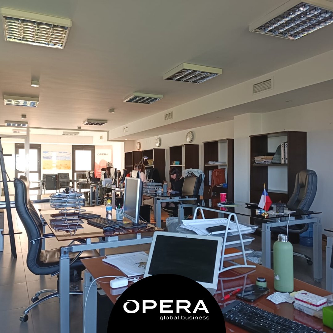 OperaGlobal's tweet photo. Comienza una nueva etapa en Ópera Global Business...

Hace unas semanas compartíamos el cambio de oficina, después de 15 años. Hoy os mostramos el resultado de cómo está quedando la que es nuestra nueva casa, situada en la Avenida América,13, 3ª planta. https://t.co/DOKEd3i1rd