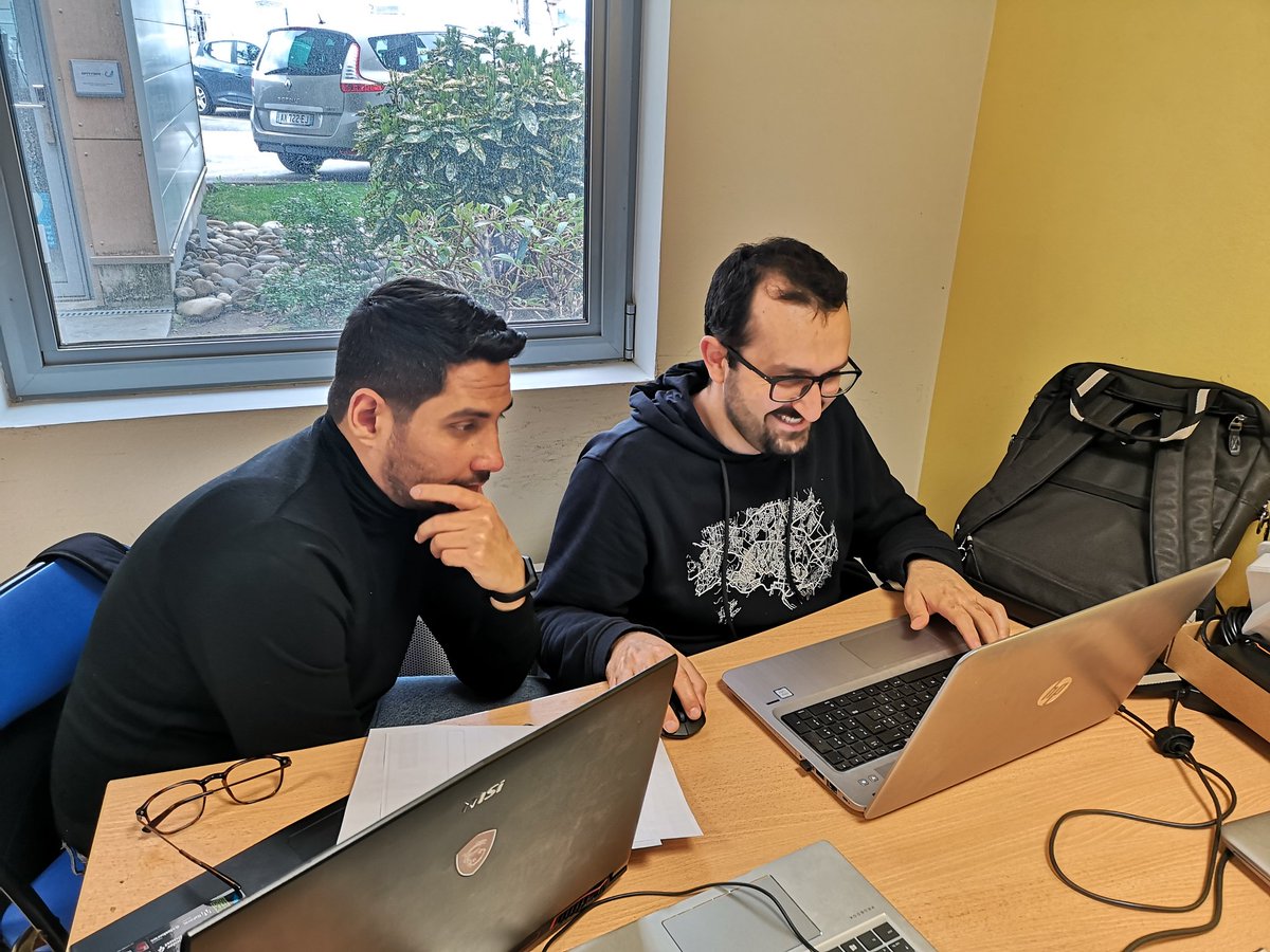 pole_materalia's tweet photo. 🚀𝐇𝐀𝐂𝐊𝐀𝐓𝐇𝐎𝐍💡#iPRODUCE

3 days of European collaboration
3 days of ideas
3 days of innovation

Congratulations to all participants of the iPRODUCE #hackathon  

#entreprises #collaboration #hackathon #challenge https://t.co/9X74Mofp6c