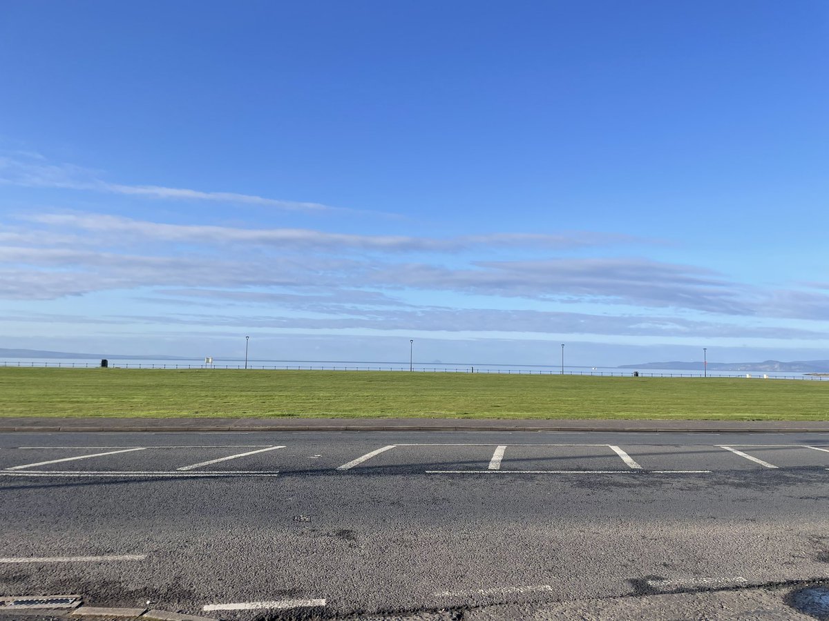 hat_heath's tweet photo. Great start to the office commute #Ardrossan https://t.co/pRXpH4YNFE