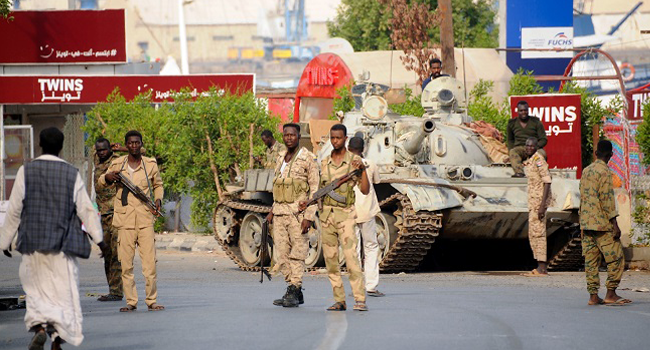 channelstv's tweet photo. Sudan’s Warring Rivals Agree 72-Hour Ceasefire
https://t.co/9QGO5o1Iwq https://t.co/o0Euh9sonV