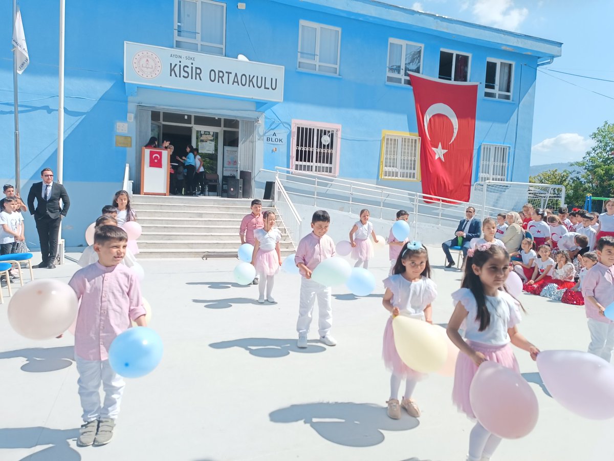 Cumhuriyetimizin kuruluşunda ve egemenliğin tesis edilmesinde önemli bir görev üstlenen TBMM'nin kuruluşunu ve 23 Nisan Ulusal Egemenlik ve Çocuk Bayramini kutlamanın büyük onur, gurur ve mutluluğunu yaşıyoruz.<a href="/seyfullah0966/">Seyfullah OKUMUŞ</a> <a href="/yapiciserafetin/">Şerafettin Yapıcı</a> <a href="/sokemem/">Söke İlçe Milli Eğitim Müdürlüğü</a> <a href="/Aydin_MEM/">Aydın İl Millî Eğitim Müdürlüğü</a> <a href="/cengizaydin36/">Cengiz Aydın</a>