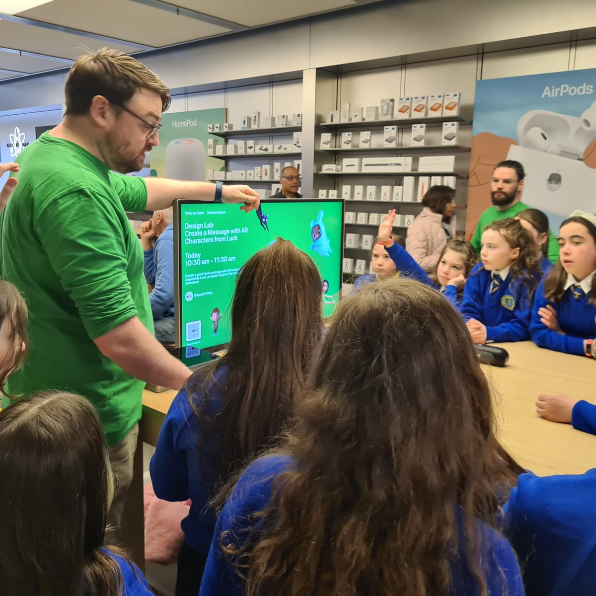 OLQOPPS's tweet photo. 18 Digital Leaders from Our Lady Queen of Peace Primary School went on a fact-finding visit to the Apple Store in Belfast.
 
The Digital Leaders had the opportunity to look at how the new Apple Apps could be utilised both within school and at home for educational purposes ☺️ https://t.co/TS142m1XSB