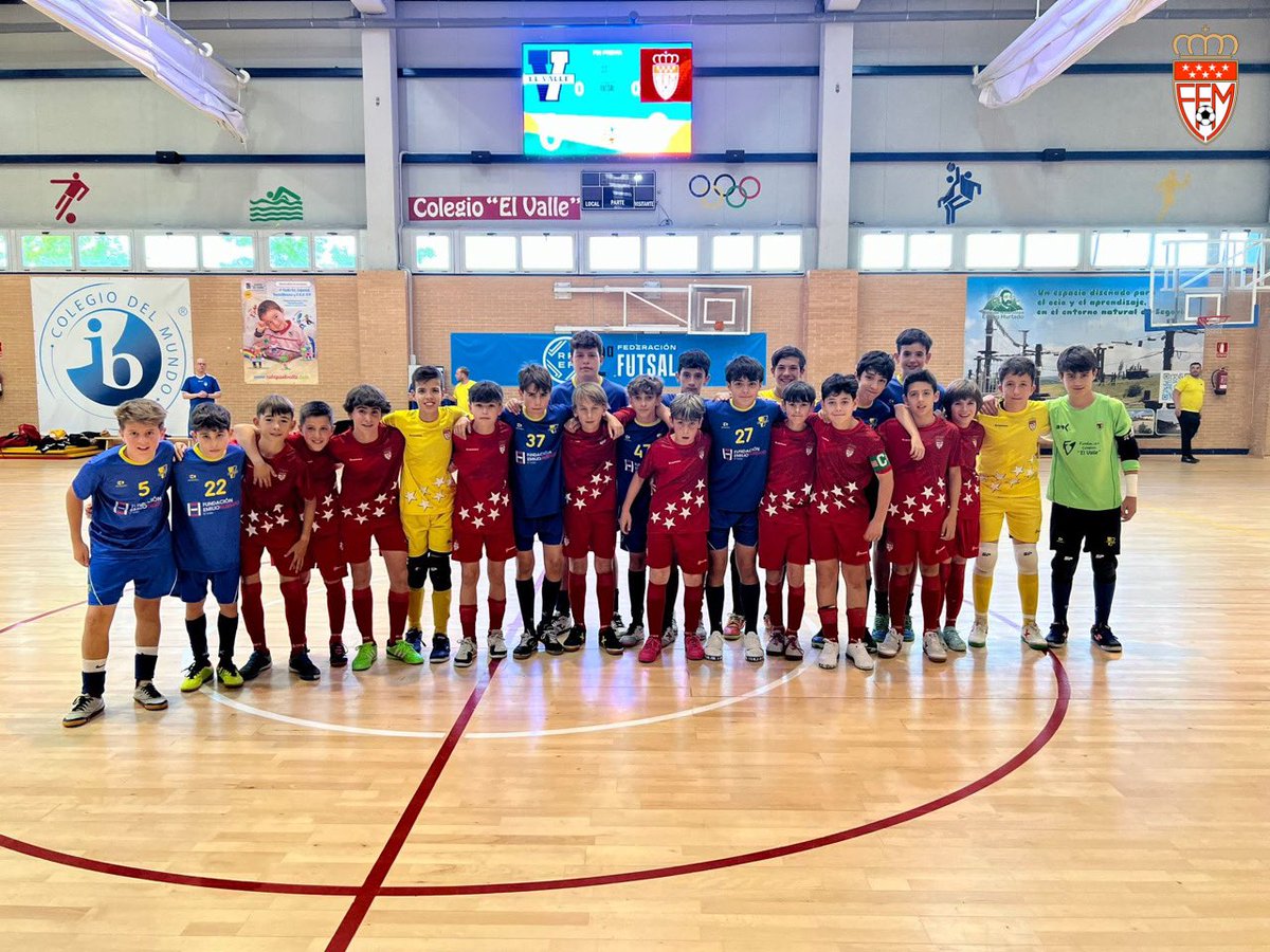 RFFM_FutbolSala's tweet photo. 🔴 Selecciones | Las #SeMadrid Sub-11 Masculina y Sub-11 Femenina ultiman su preparación en vista del Campeonato de España la próxima semana.

Dar las gracias tanto al @CDEElValle y @FSDiagonal por las facilidades y su predisposición para la disputa de estos amistosos. https://t.co/BwHuRbVyxV
