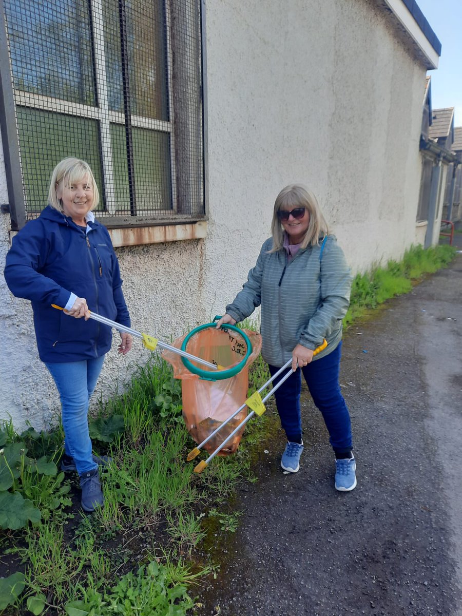 communitypt's tweet photo. A big thank you to Kathy and Karen for doing some litter picking outside the Taibach Community Education Centre today.
#litterpicking #Community #keeptaibachtidy #CommunityVentures https://t.co/QNvX891xKU